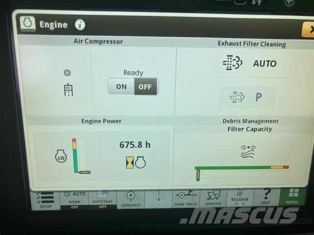 John Deere S790 Комбайни