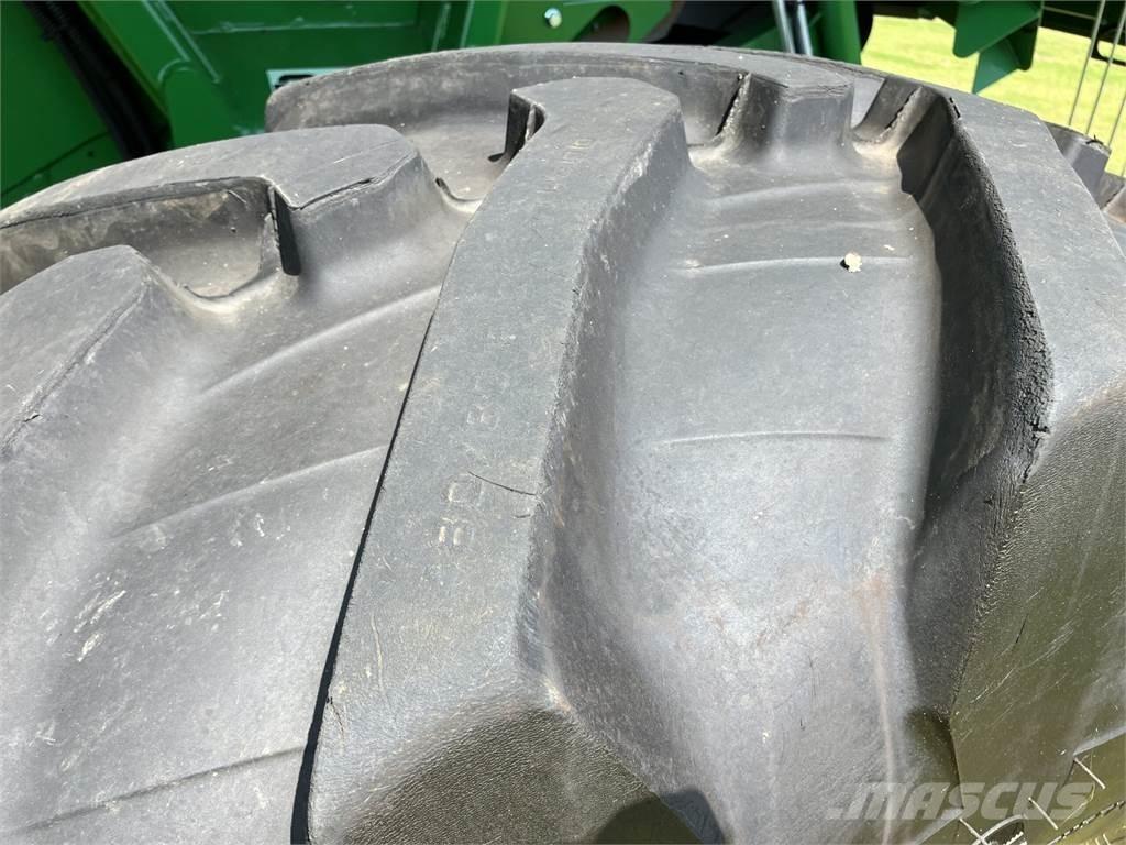 John Deere T550I Комбайни