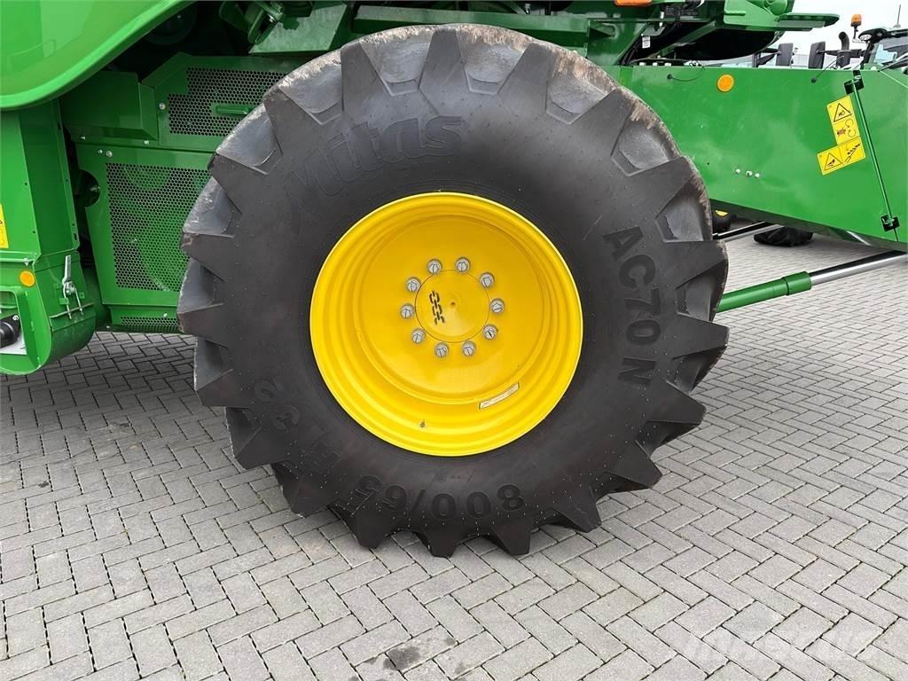John Deere T550I Комбайни