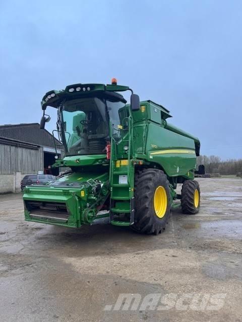 John Deere T670 Комбайни