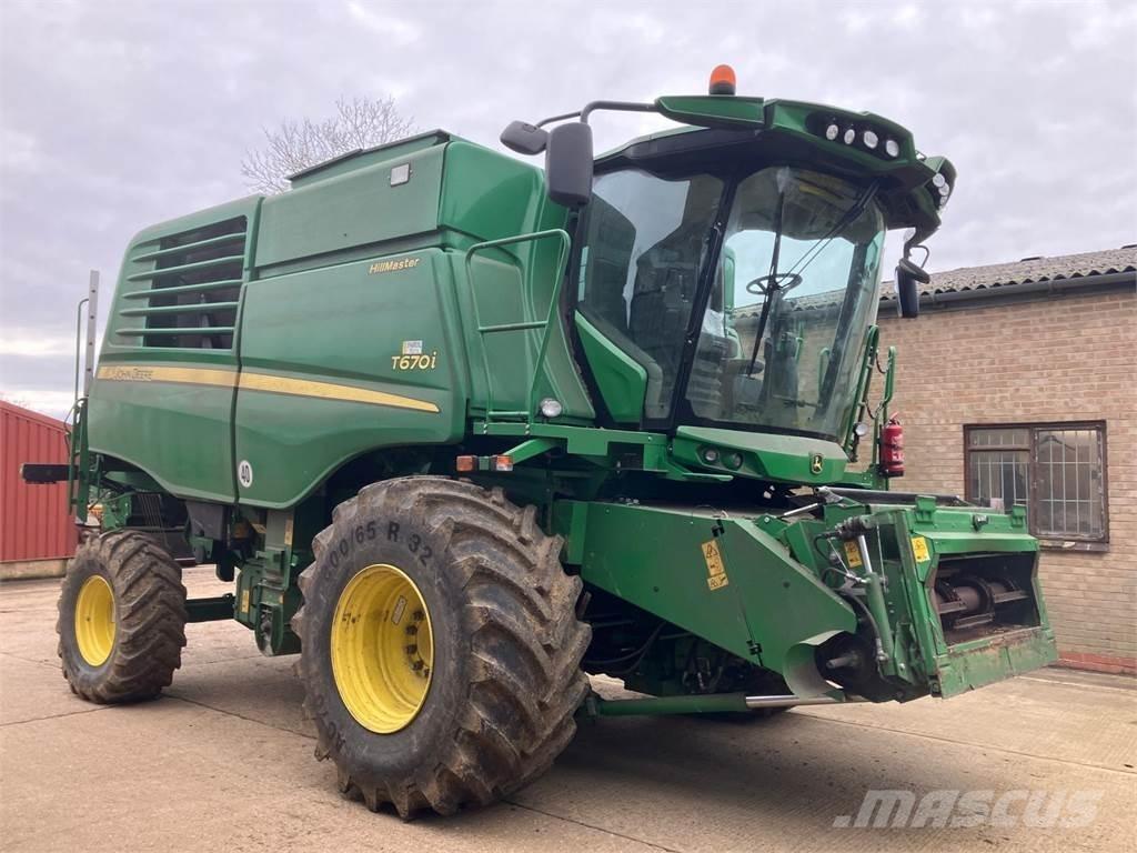 John Deere T670 HM Комбайни