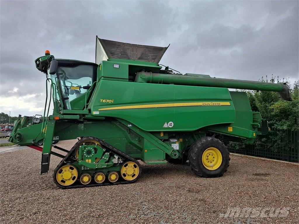 John Deere T670i Комбайни