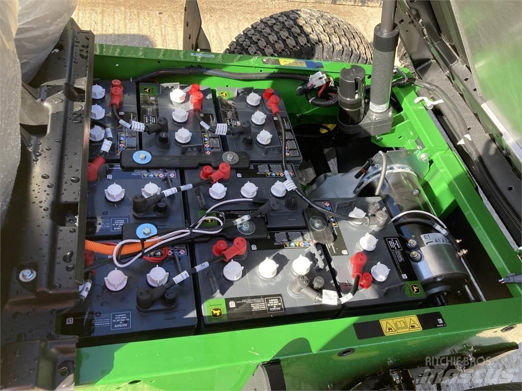 John Deere TE Gator Комунални съоражения