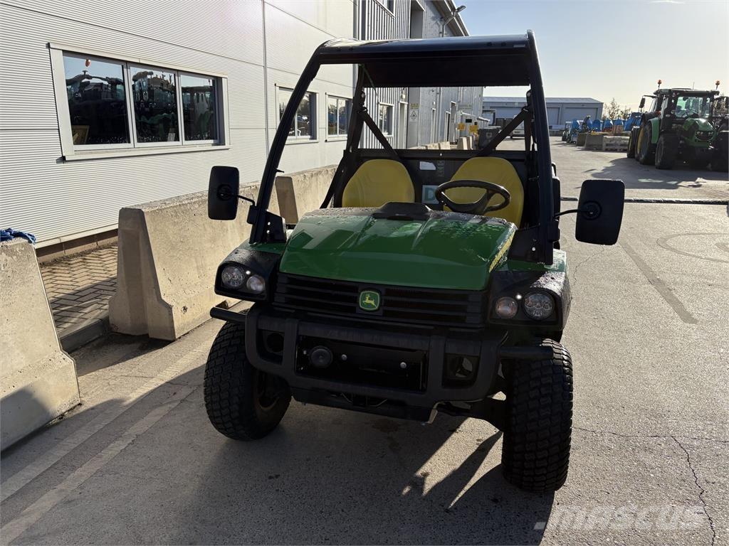 John Deere XUV855M Комунални съоражения