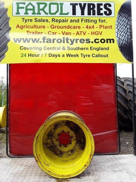 John Deere Yellow rim Колелета/Гуми
