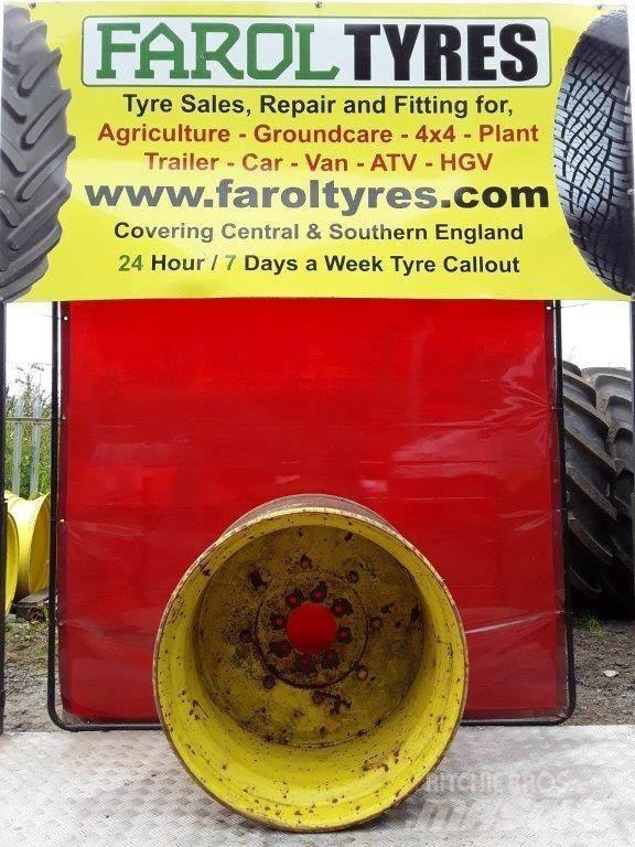 John Deere Yellow rim Колелета/Гуми