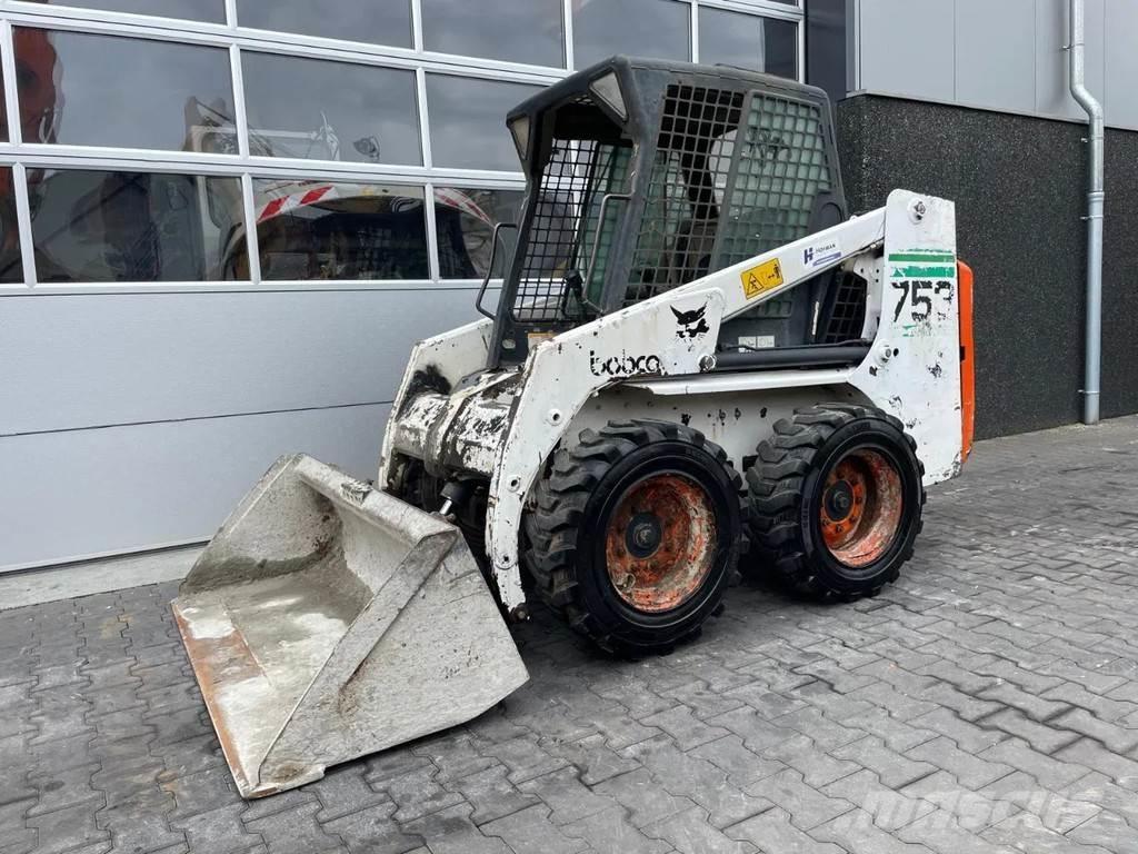 Bobcat 753 Мини товарачи

