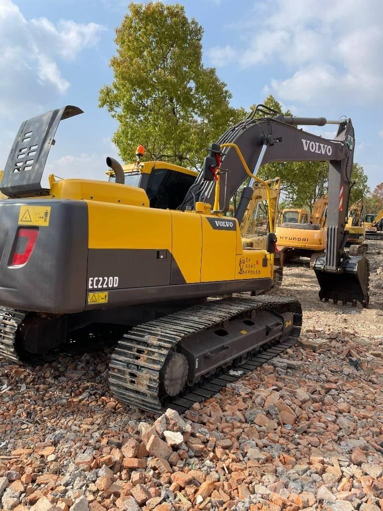Volvo 220D Верижен екскаватор