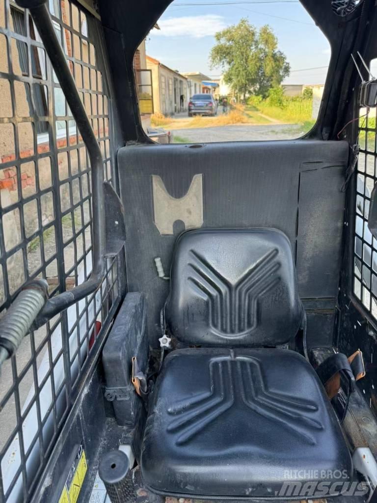 Bobcat S 70 Мини товарачи
