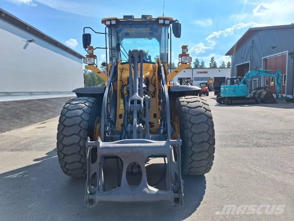 Volvo L90H Колесни товарачи
