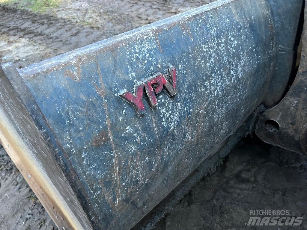 Volvo BM L 120 Колесни товарачи