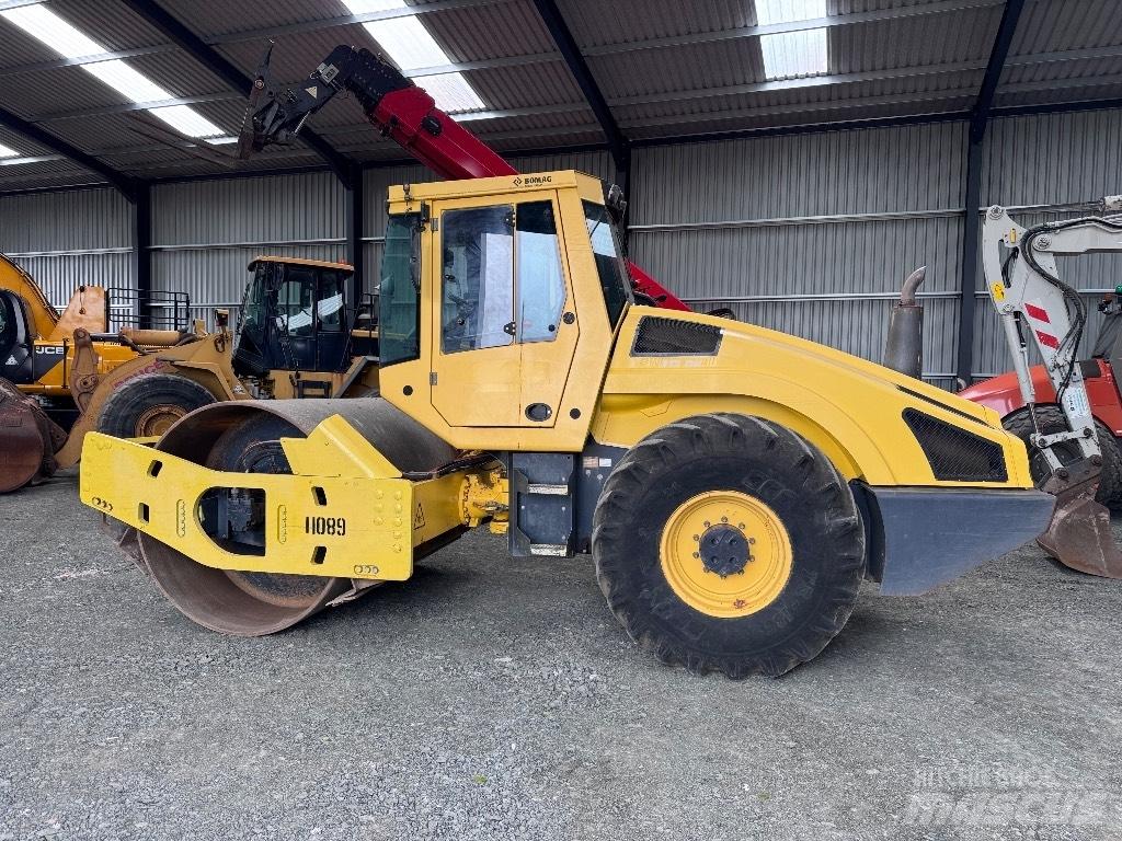 Bomag BW 213 D H-4 Еднобарабанни ролки
