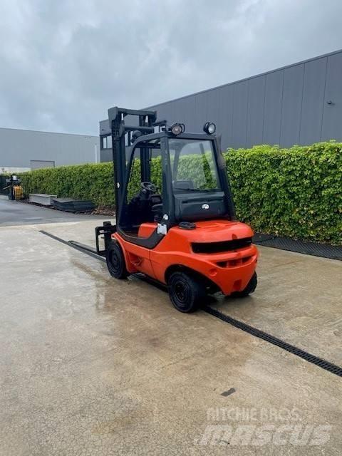 Linde H 30 D-03 Дизелови камиони