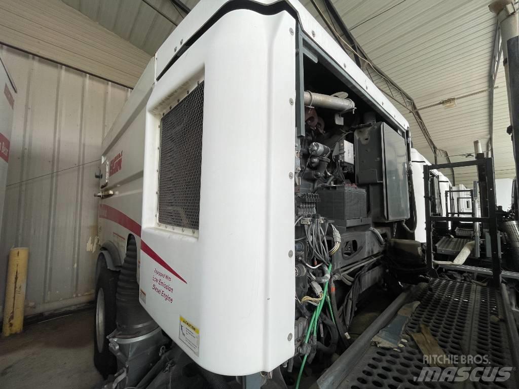 UD 3300 Камиони за почистване