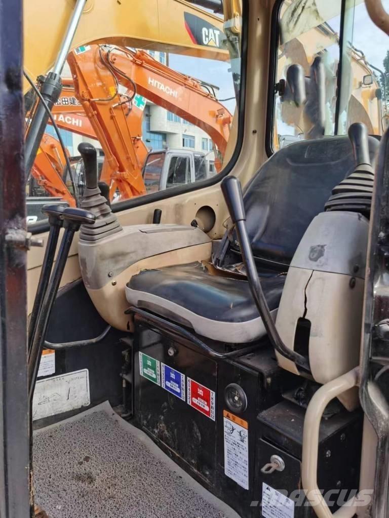 CAT 303 CR Мини екскаватори < 7 т