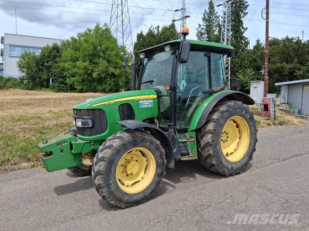 John Deere 5720 Трактори