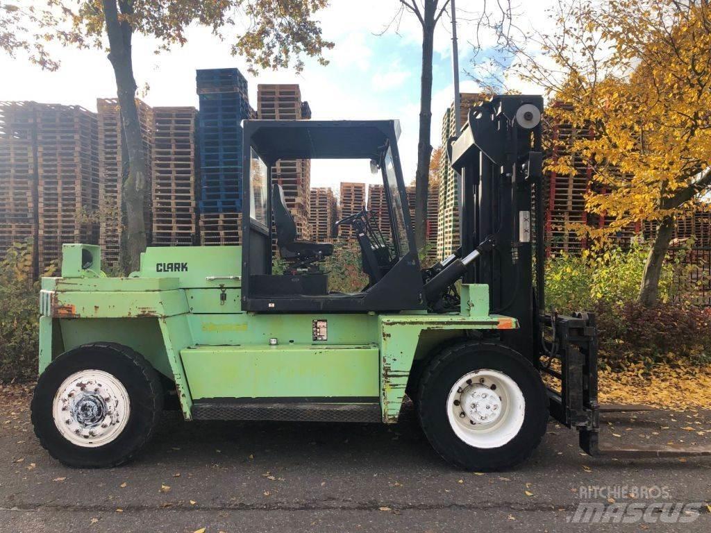 Clark DPL100 Дизелови камиони