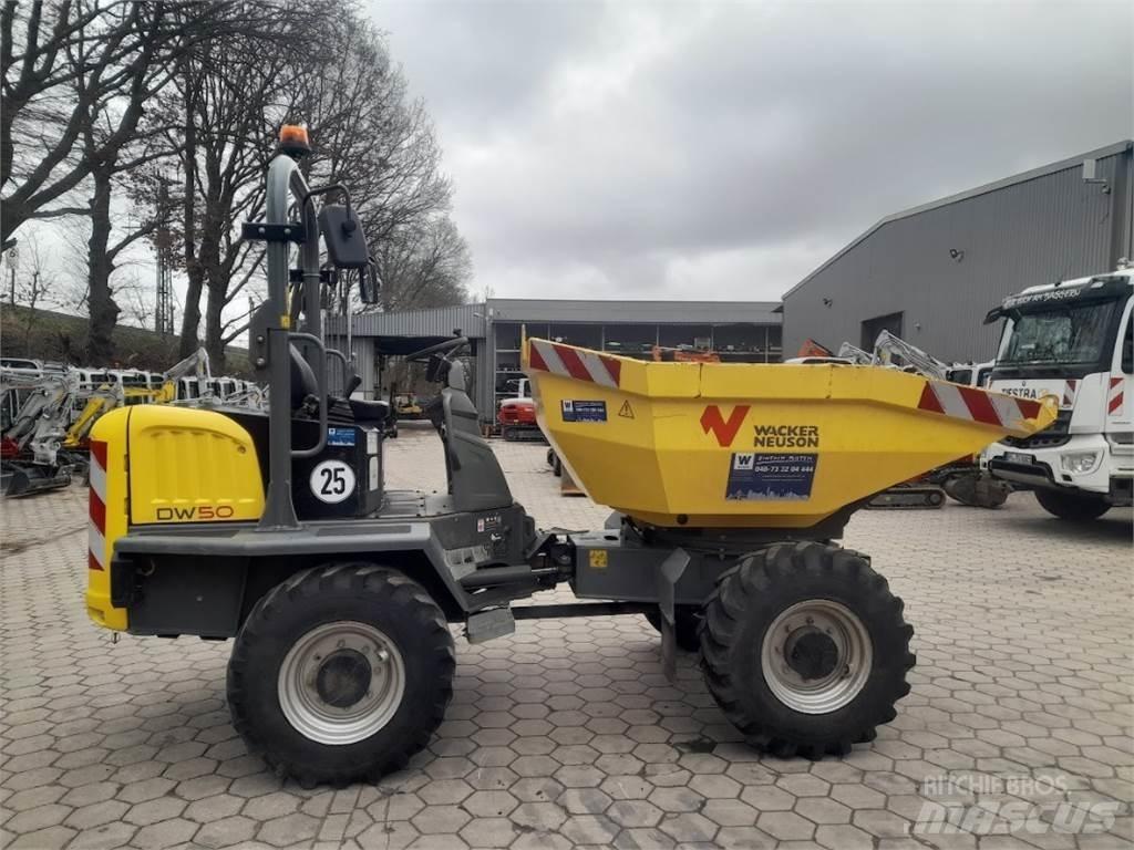 Neuson DW50 Странични самосвали