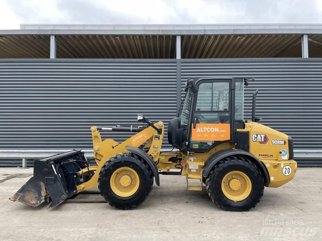 CAT 908M Колесни товарачи