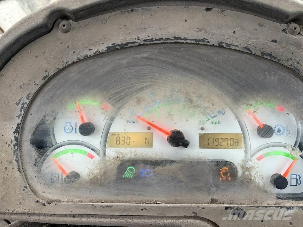 CAT 928 G Колесни товарачи