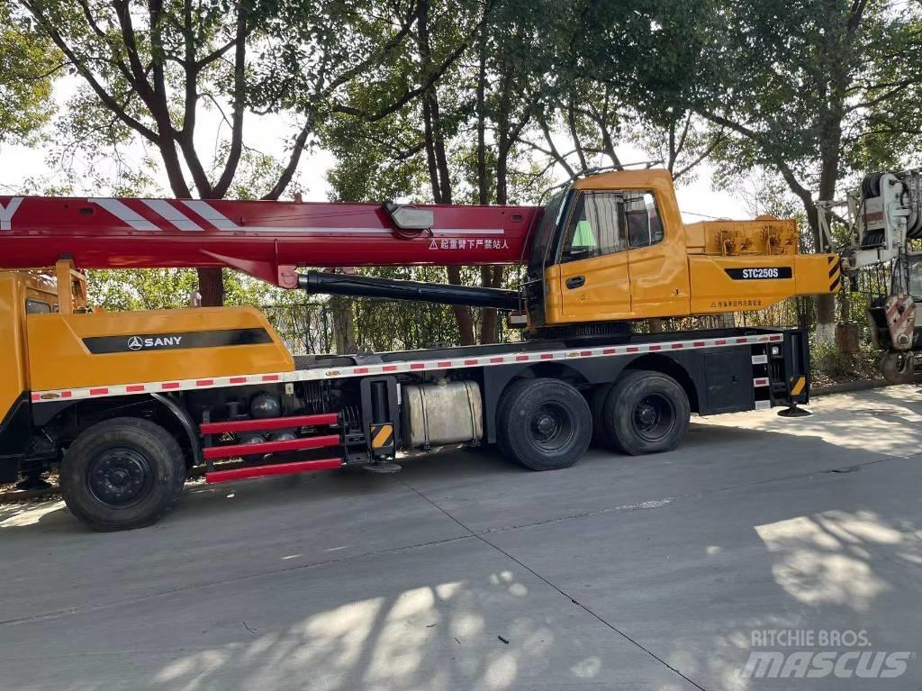 Sany 250S Всъдеходни кранове