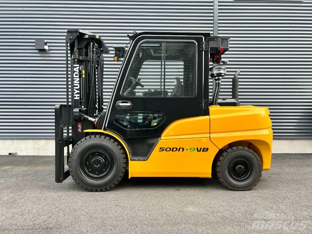 Hyundai 50DN-9VB Дизелови камиони