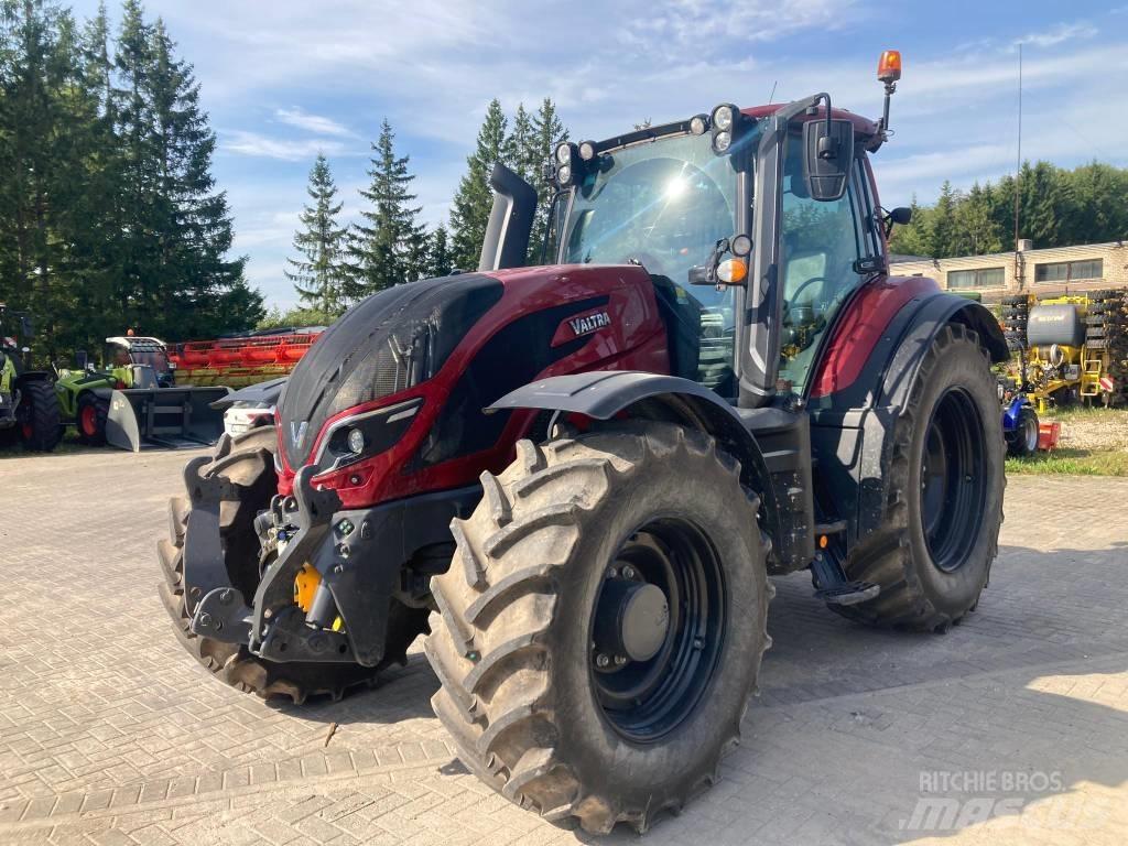 Valtra T 254 V Трактори