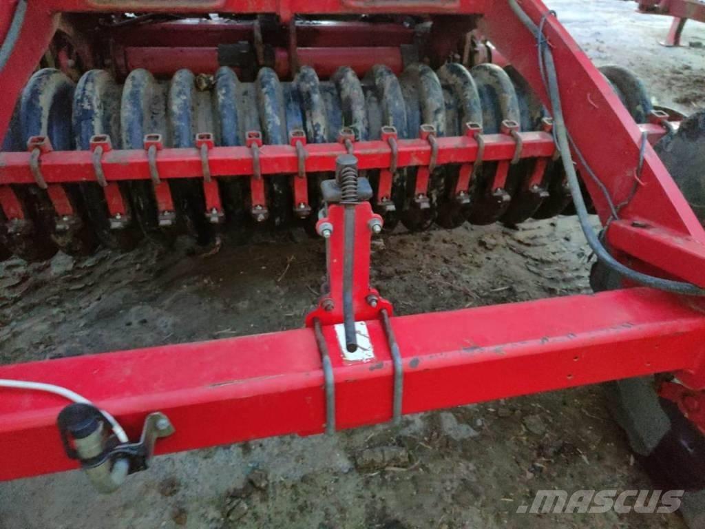 Horsch JOCKER 12 RT Дискови брани
