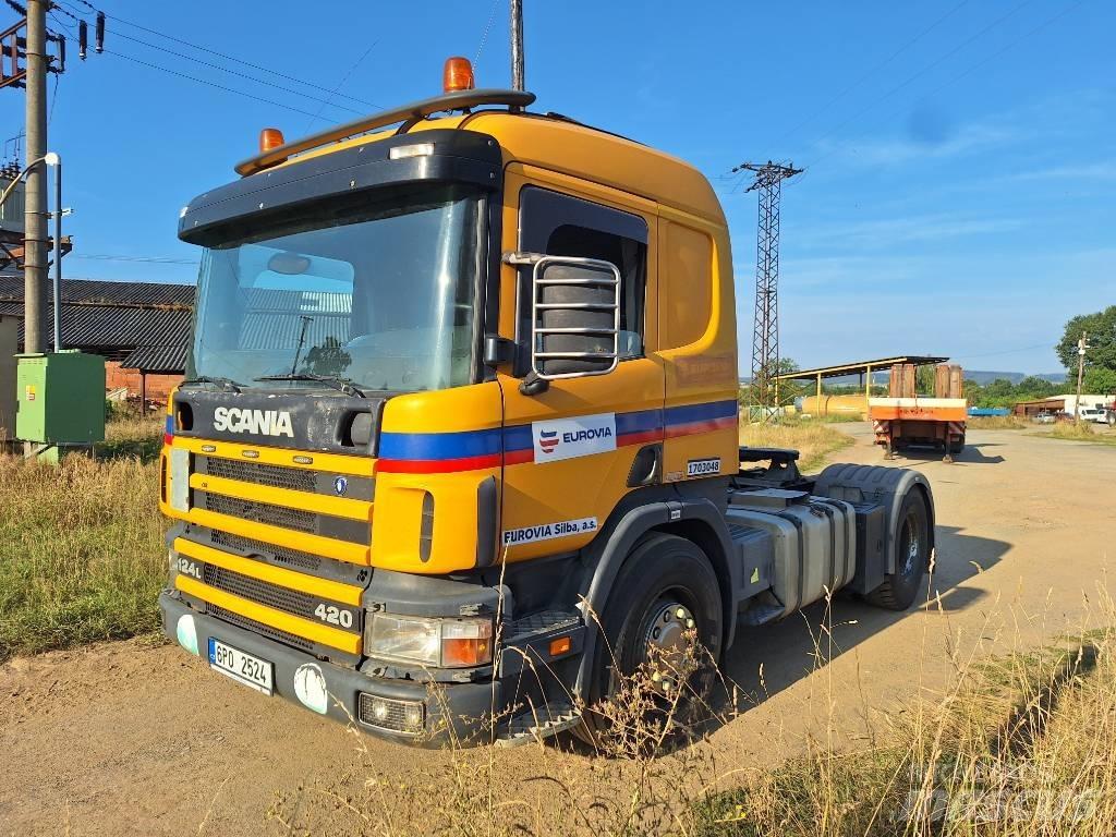 Scania P124LA4X2NA Влекачи