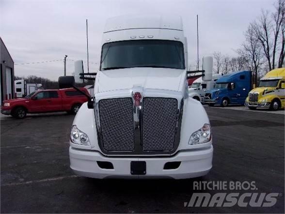 Kenworth T680 Влекачи