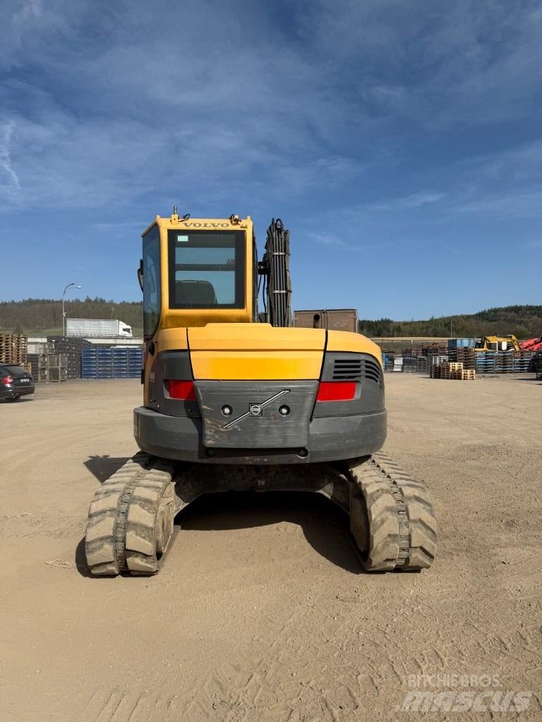 Volvo ECR 88 Средни екскаватори 7т - 12т