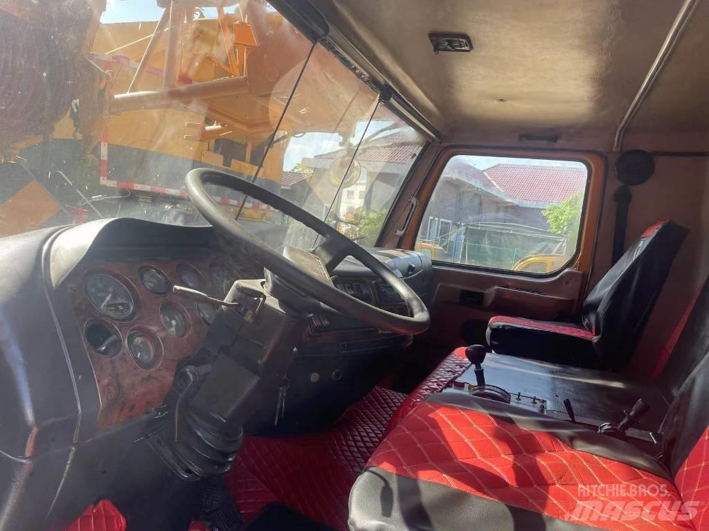 XCMG XCT100L5 Всъдеходни кранове