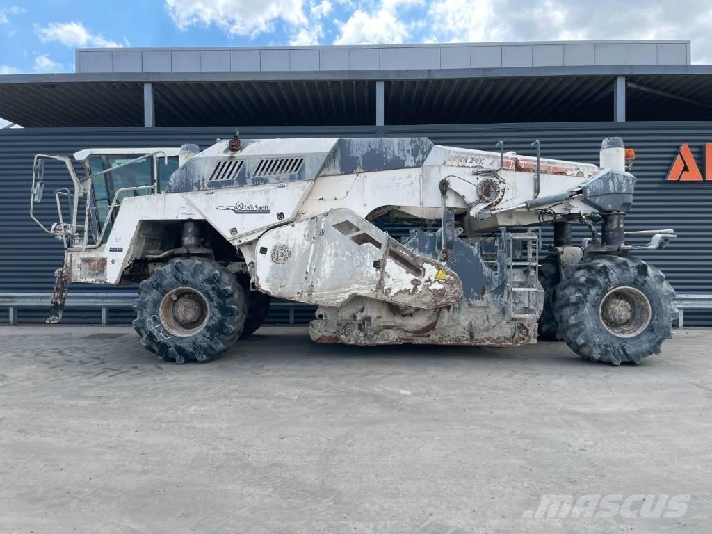 Wirtgen WR 240I Рециклатори на асфалт