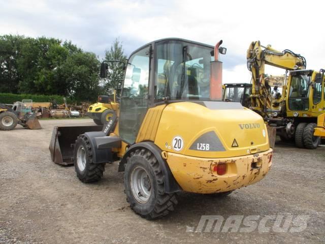 Volvo L 25 B Колесни товарачи