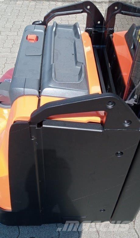 Toyota SWE160L Самоходни товарачи