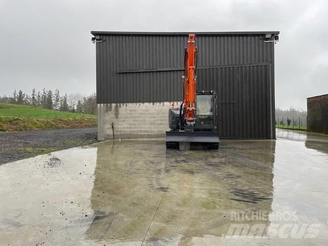 Hitachi 85 USB Средни екскаватори 7т - 12т