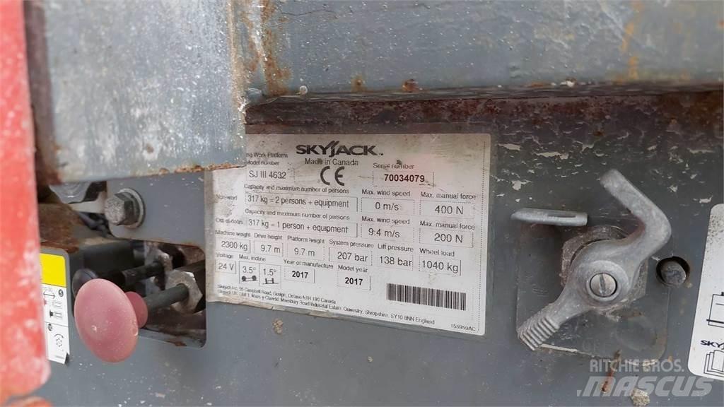 SkyJack SJIII4632 Ножични работни платформи