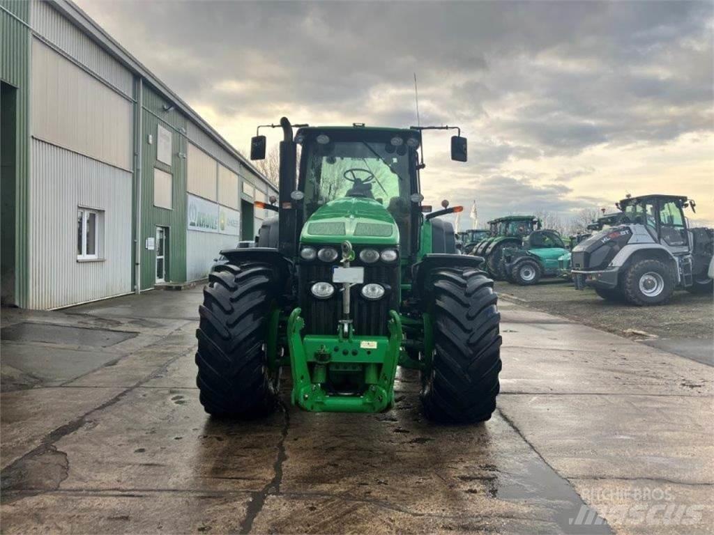 John Deere 8430 Трактори