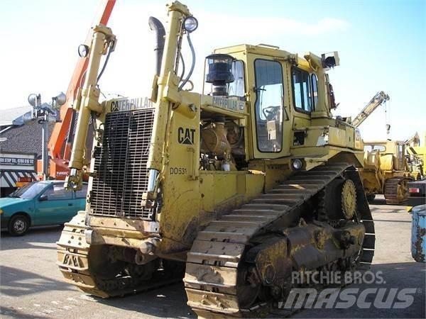 CAT D8N Верижни булдозери
