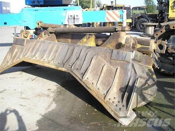 CAT D8N Верижни булдозери
