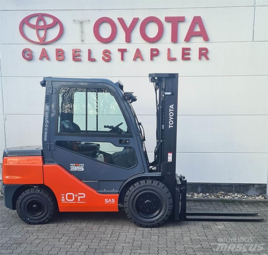 Toyota 52-8FDJF35 Дизелови камиони