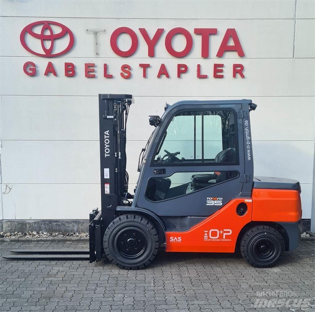 Toyota 52-8FDJF35 Дизелови камиони