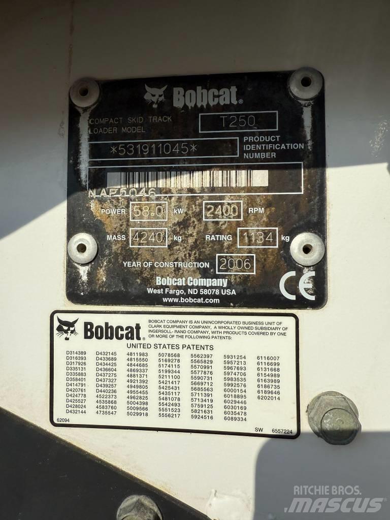 Bobcat T 250 Верижен товарач