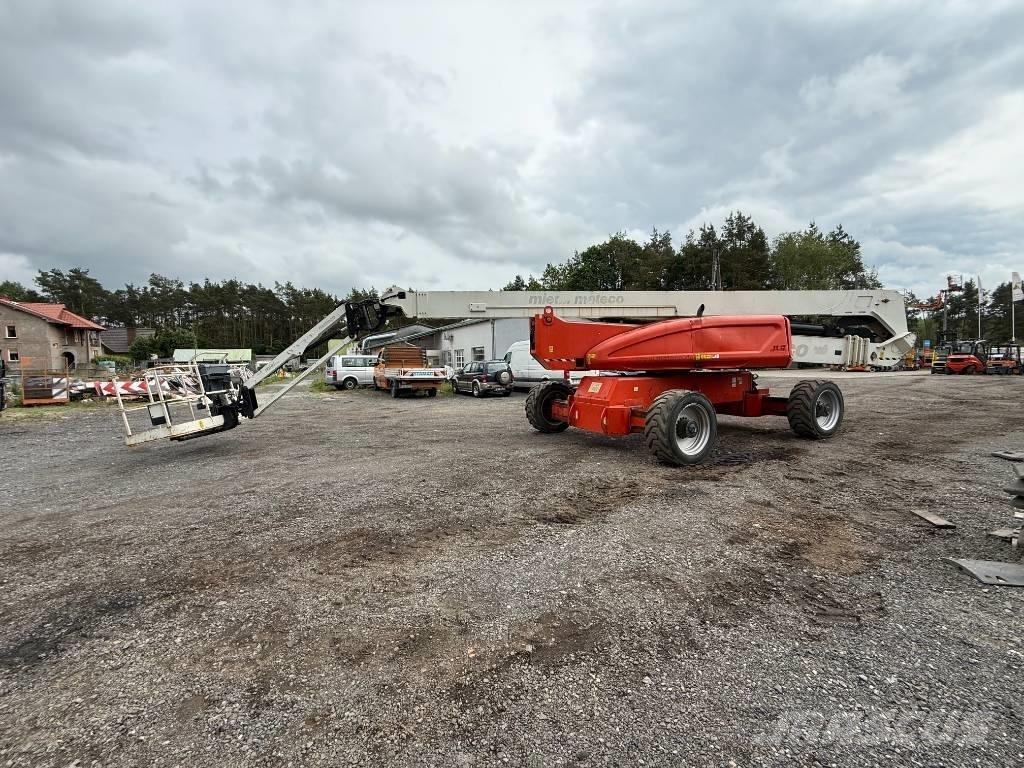 JLG 1250 AJP Съчленени стрелови подемници