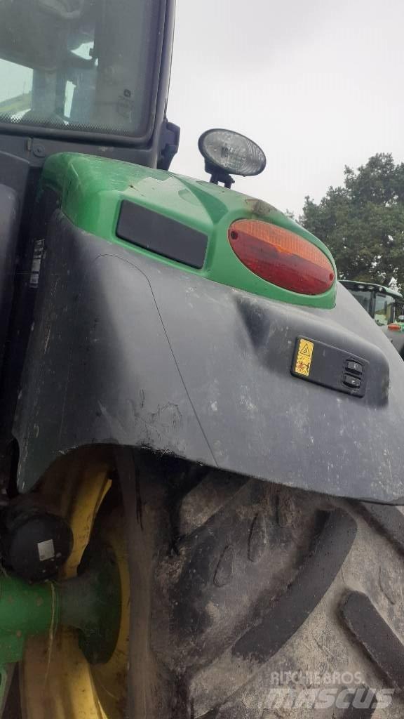 John Deere 6130 R Трактори