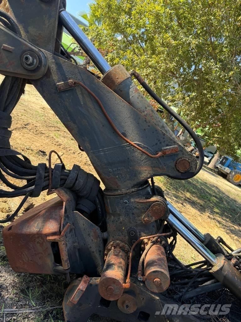 Timberjack 1270 Стрели и рамена
