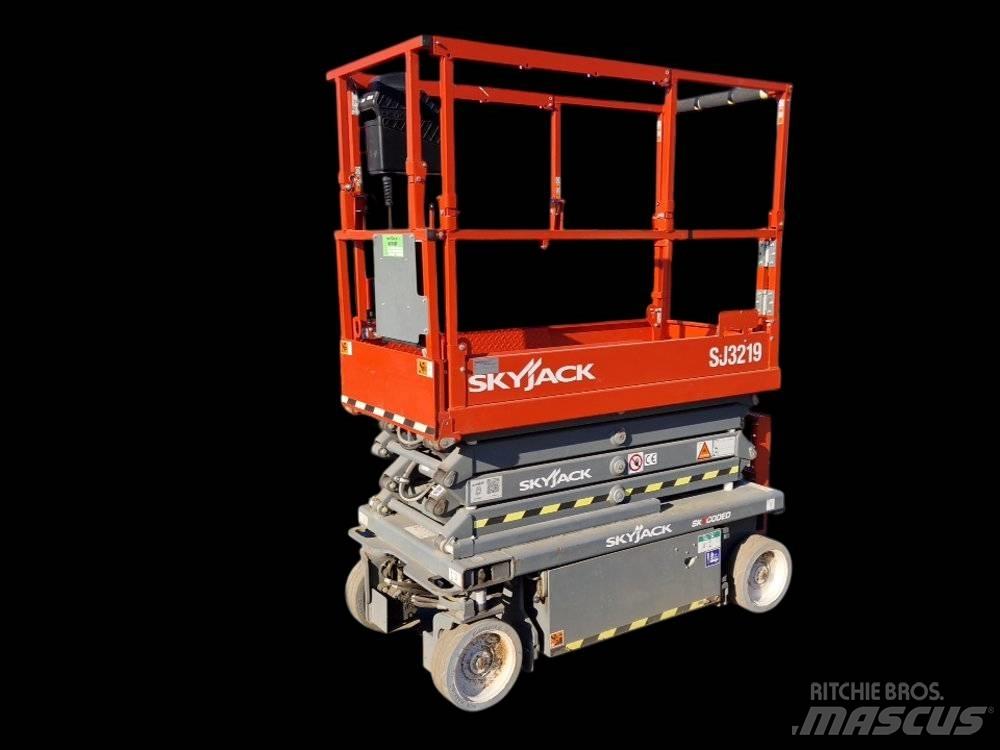 SkyJack SJ 3219 Ножични работни платформи