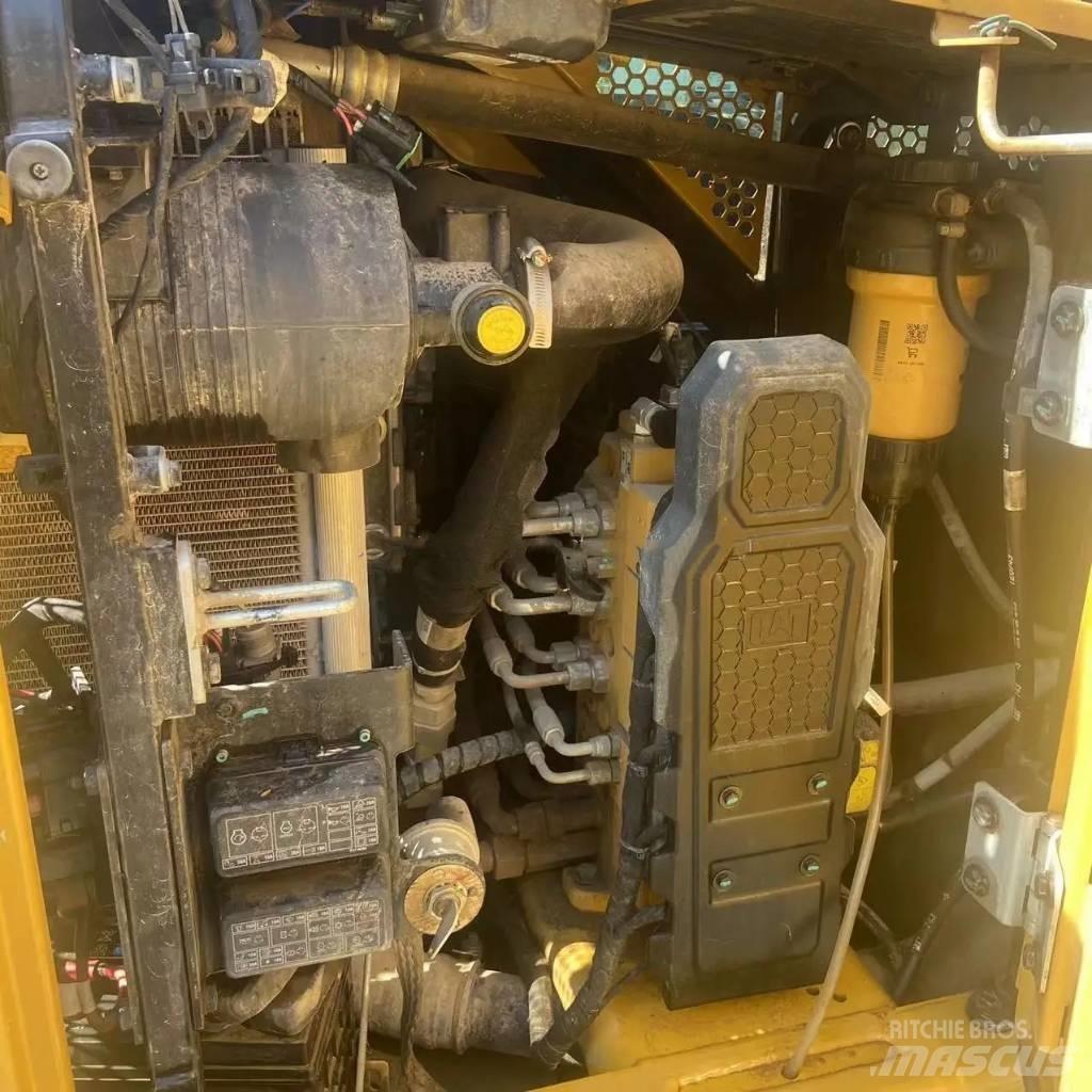 CAT 306E2 Верижен екскаватор