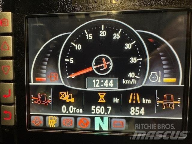 Hyundai 35 DA-9 Дизелови камиони