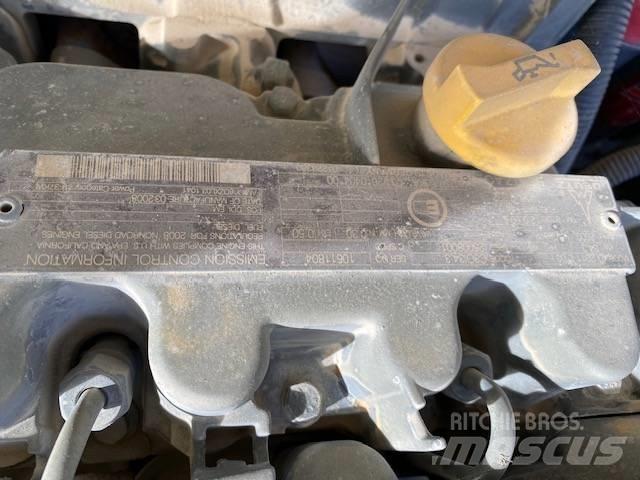 Dynapac CC 142 Двойни барабанни ролки
